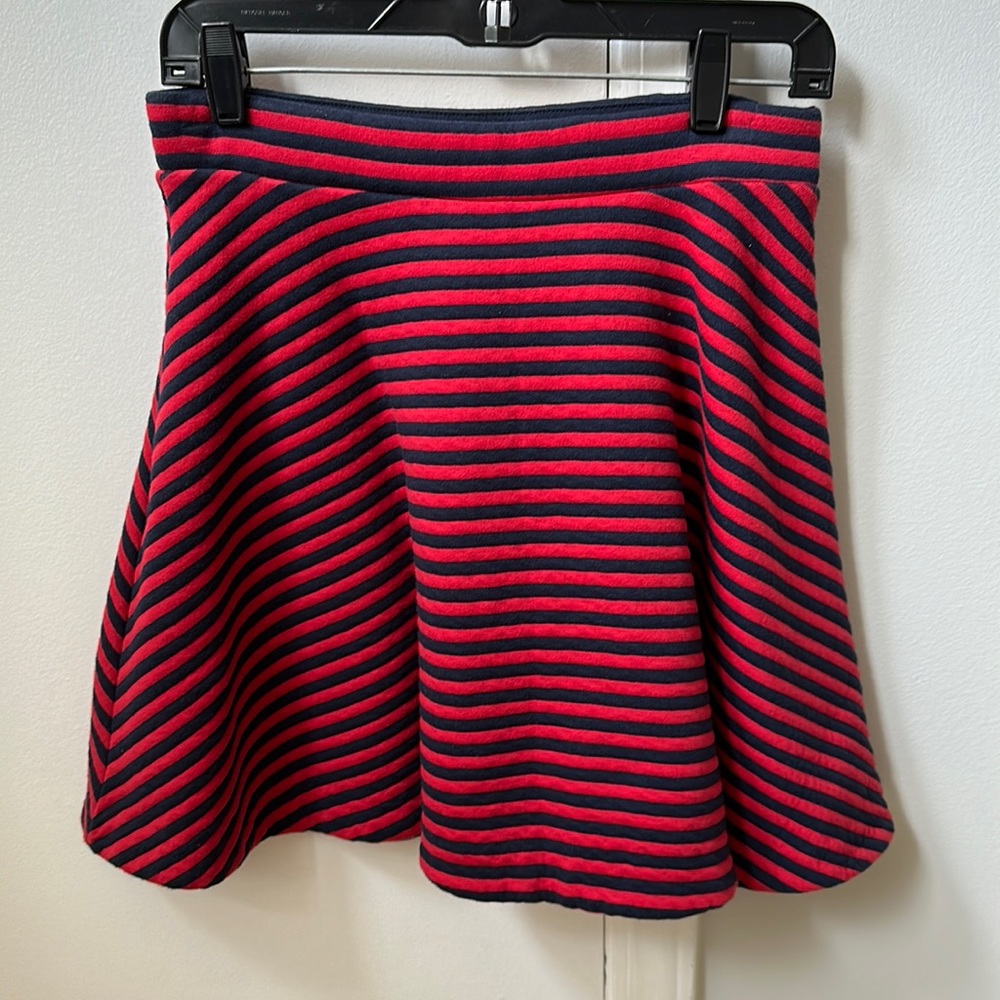 Gap navy and red swing skirt, women's size Medium